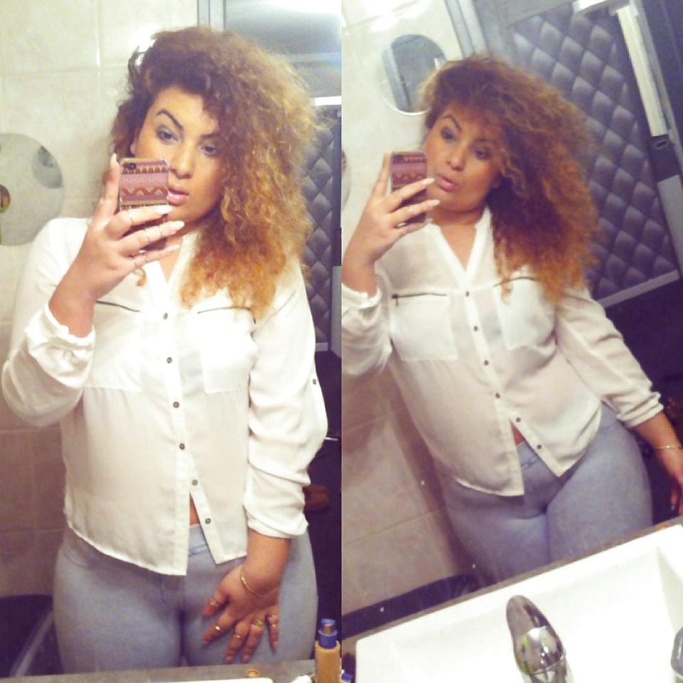 20P Sabrina beurette bien ferme 