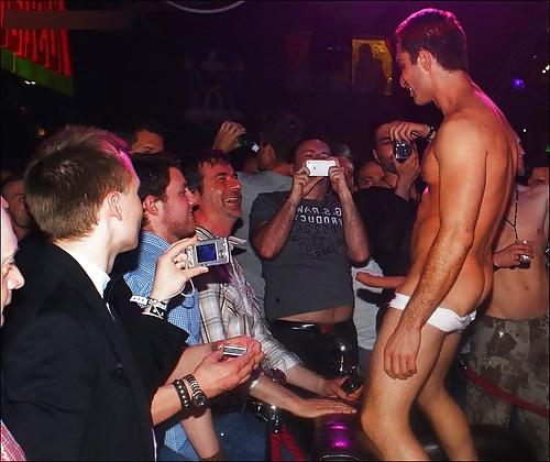 25P Gay Guys Putting On A Show