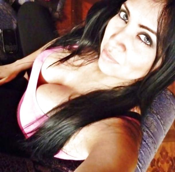 25P Hot babes and hot tits