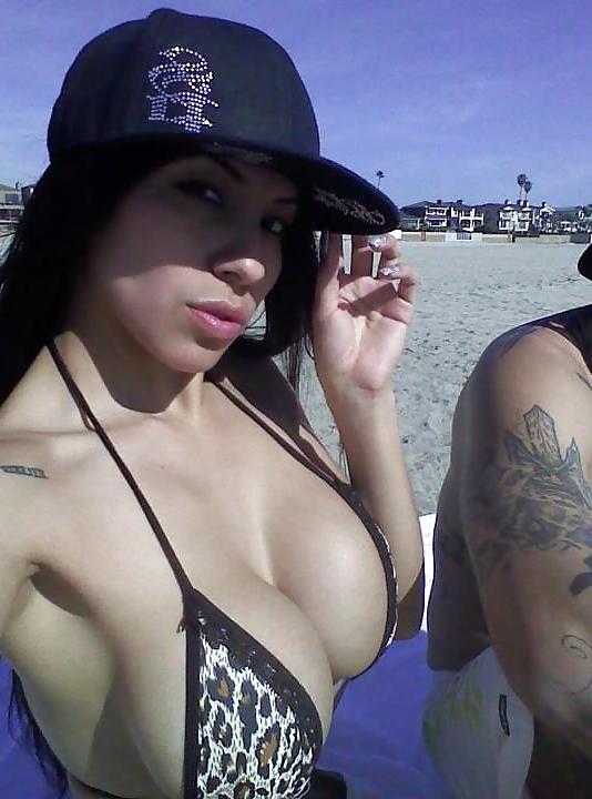 25P Hot babes and hot tits