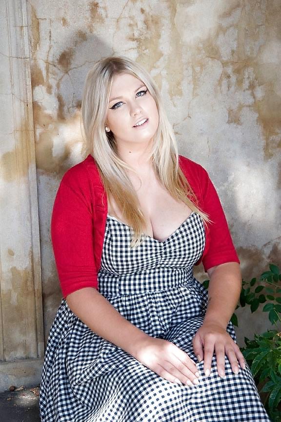 23P Big Beautiful Women Vol. III