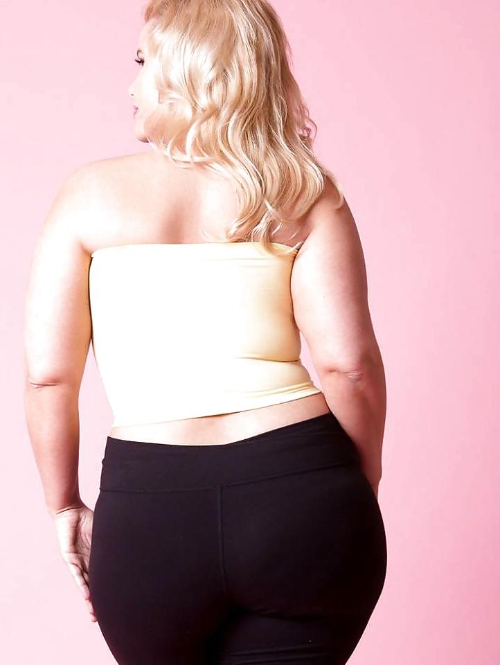 23P Big Beautiful Women Vol. III