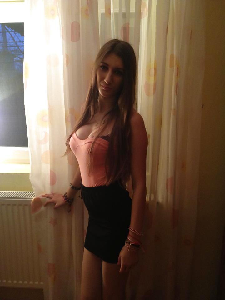 25P GREEK MILFS, MATURE LADIES & SLUTS: THE GODDESS GOT BOOBS