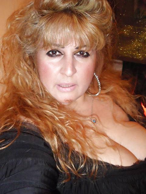 25P GREEK MILFS, MATURE LADIES & SLUTS: THE GODDESS GOT BOOBS