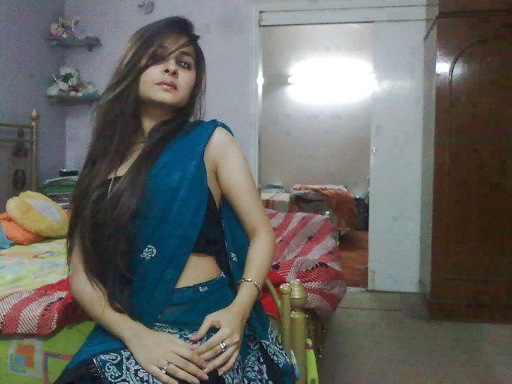 15P Sexy Young Indian Girls (100% Real)