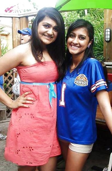 15P Sexy Young Indian Girls (100% Real)