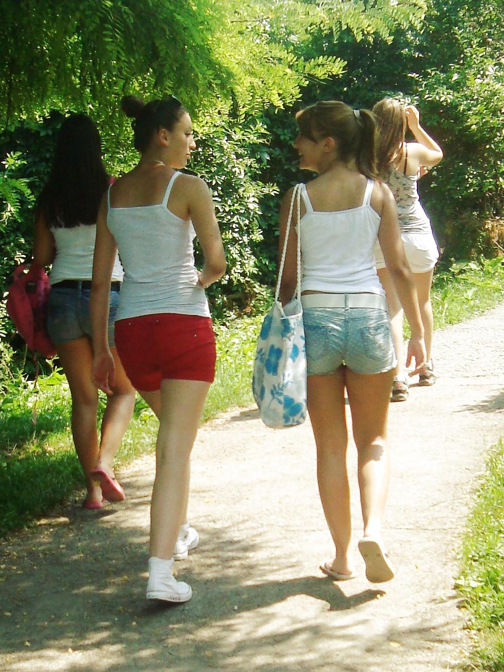 25P Best VOYEUR and CANDID photos