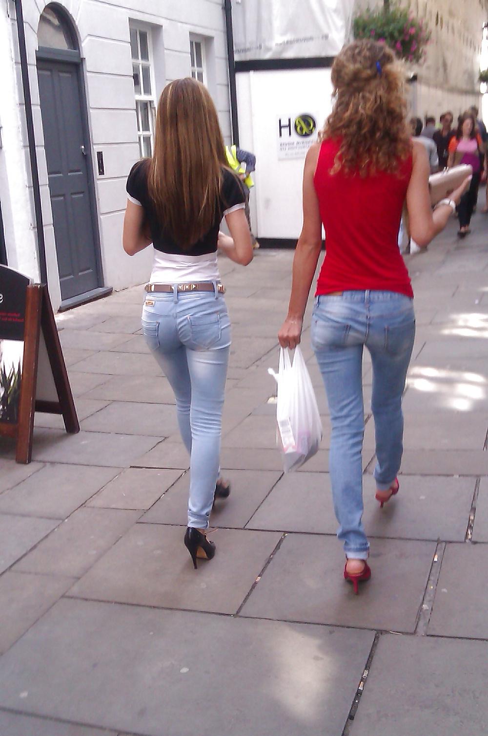 25P Best VOYEUR and CANDID photos