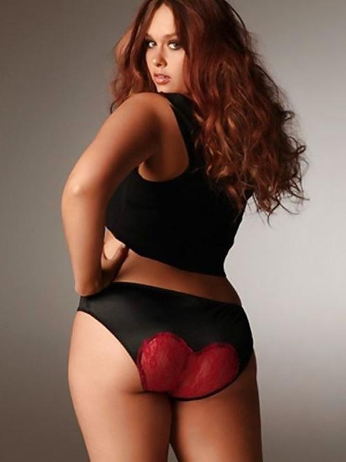 25P Big Girls In Lingerie 12