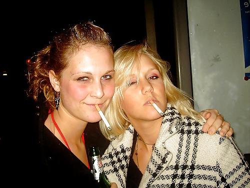 25P Smoking Females