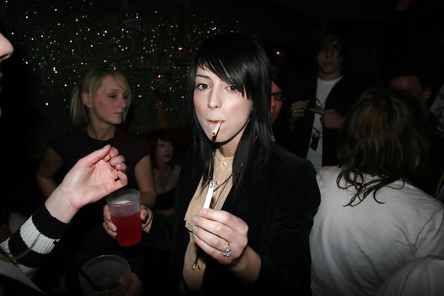 25P Smoking Females