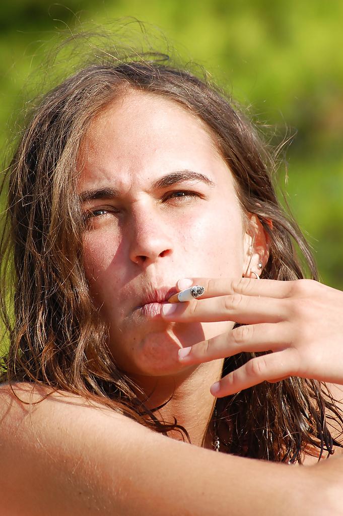 25P Smoking Females