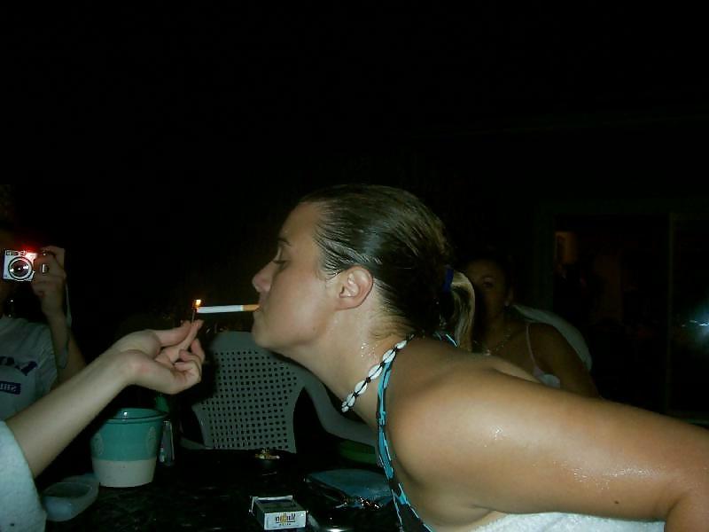 25P Smoking Females