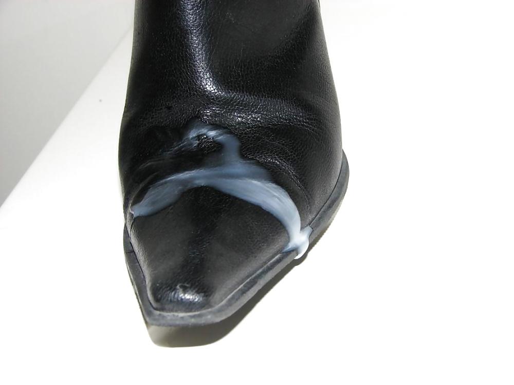 13P Cum On Wife's Black Shorty Boots (LDD)