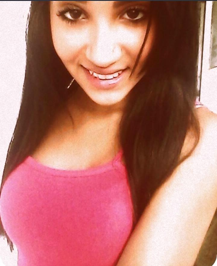 15P Arabic teen girls beurette cite 8