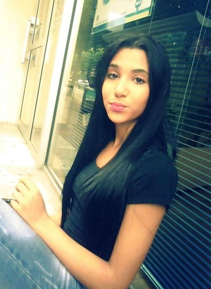 15P Arabic teen girls beurette cite 8