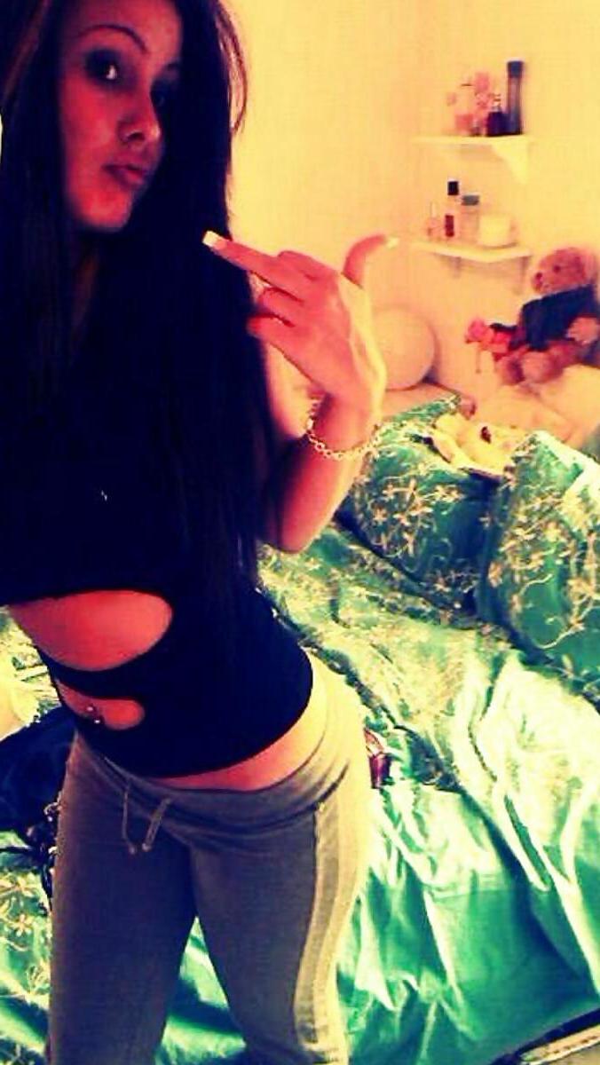 15P Arabic teen girls beurette cite 8