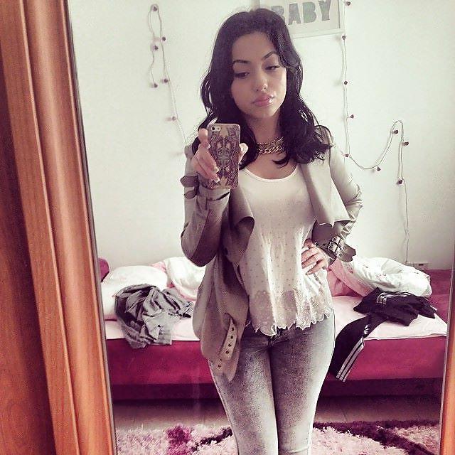25P Beurette Anissa (Suite)