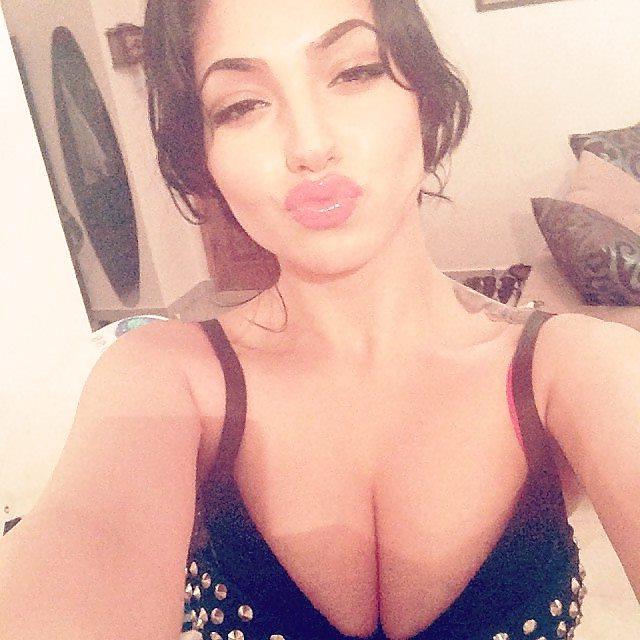25P Beurette Anissa (Suite)