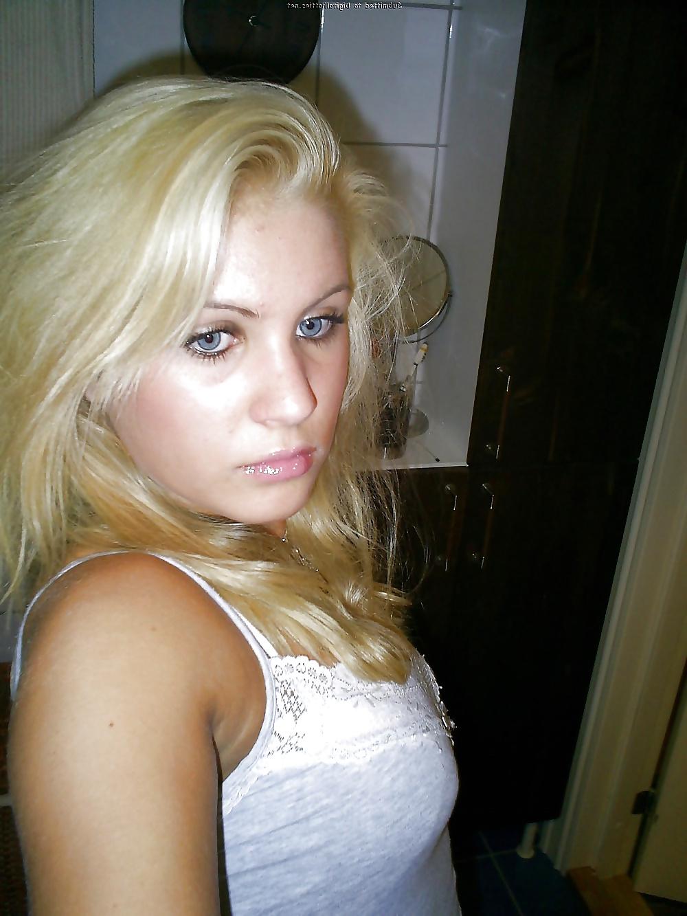 21P Norwegian couple  II