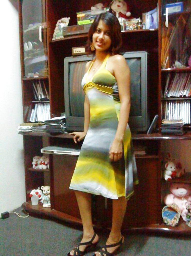 24P Hot Non Nude Indian Desi Babes Some Amateur