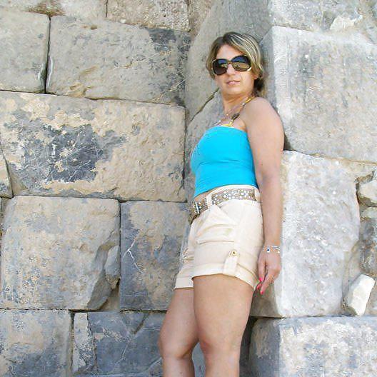 25P Greek HOT amateurs MILFs & teens