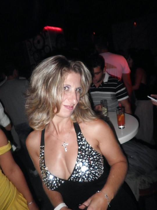 25P Greek HOT amateurs MILFs & teens