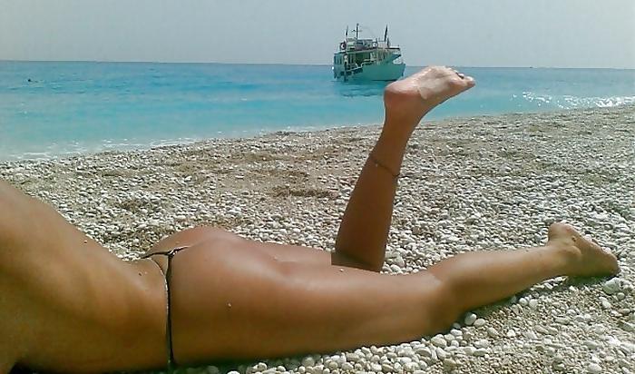 25P Greek HOT amateurs MILFs & teens