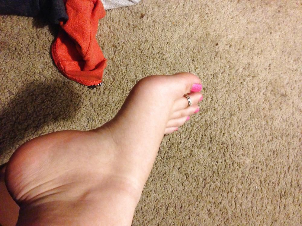 11P Alyna sexy young feet socks and ass