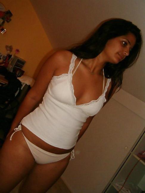 19P Hot Indian Desi Babes 3