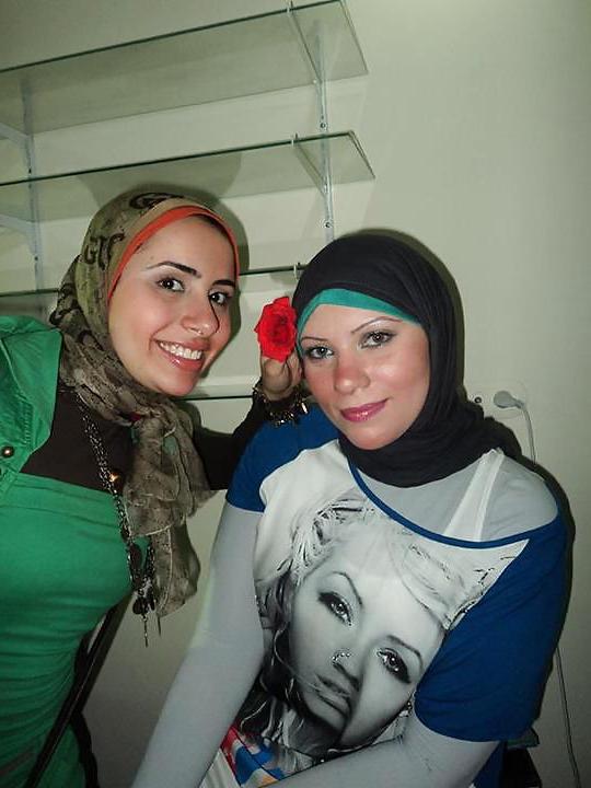 25P Arab Egyptian Big Tits Busty 