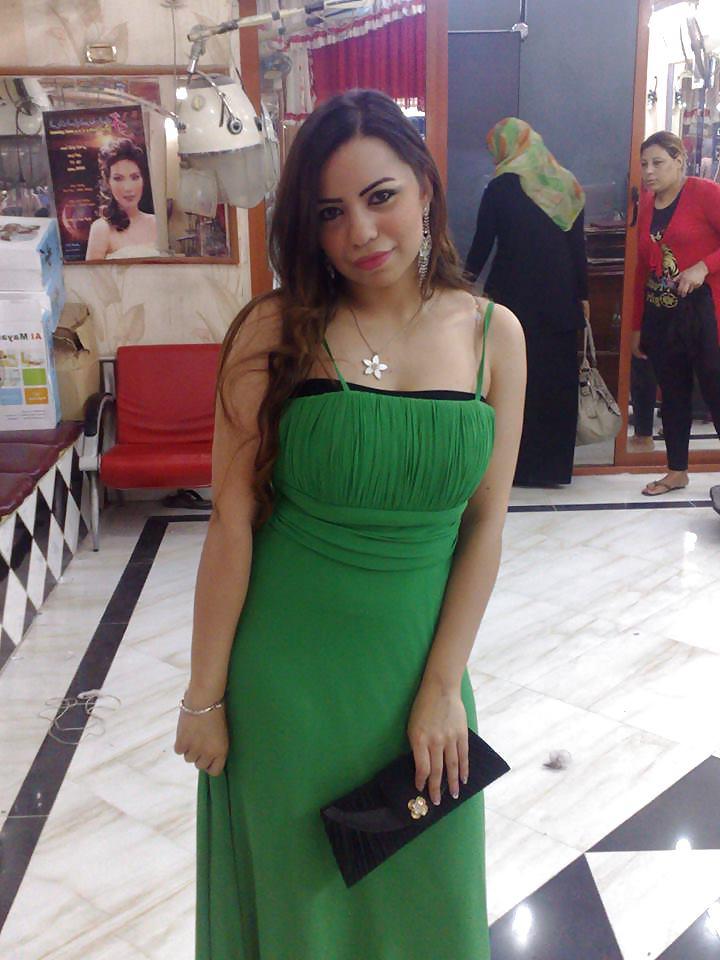 25P Arab Egyptian Big Tits Busty 