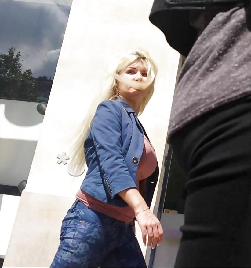 6P Huge tits in Paris