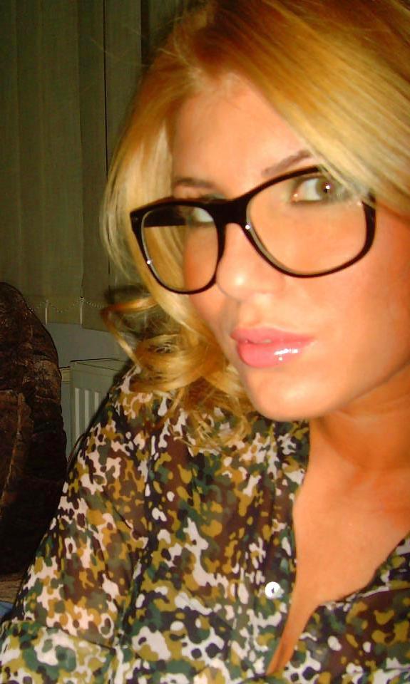 25P Big boob blonde please comment