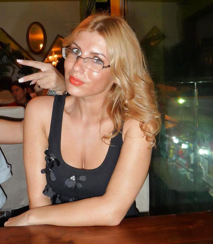 25P Big boob blonde please comment