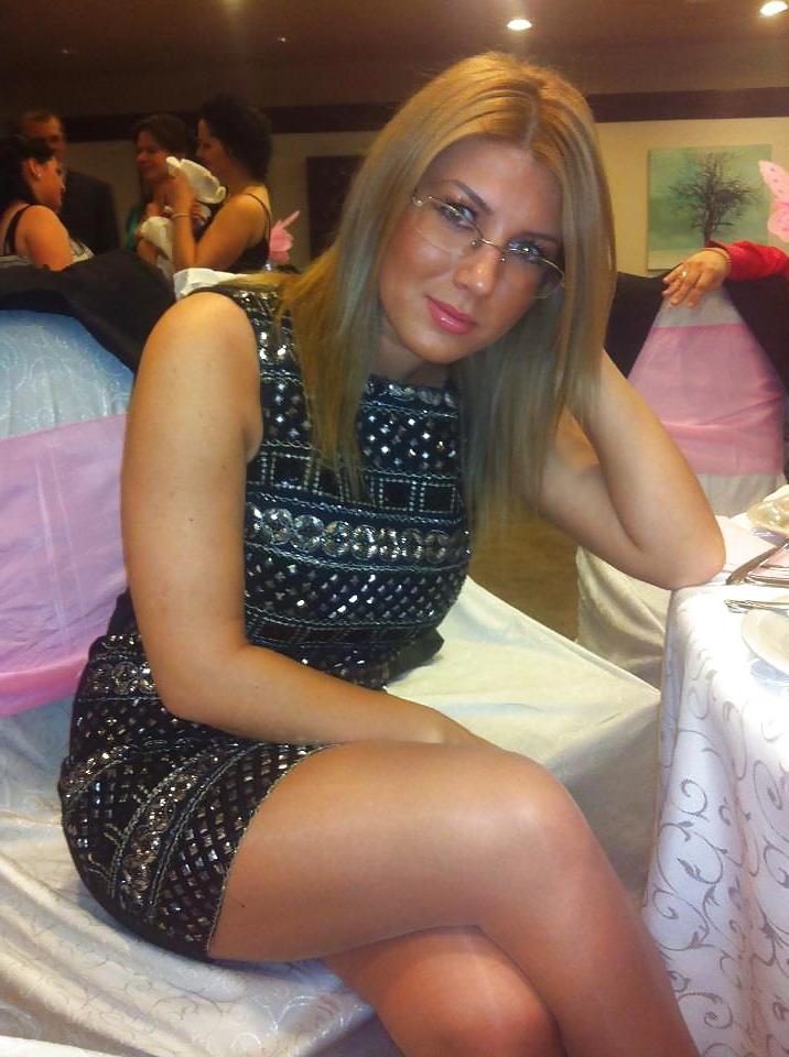 25P Big boob blonde please comment