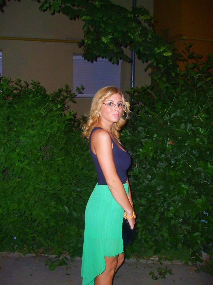 25P Big boob blonde please comment
