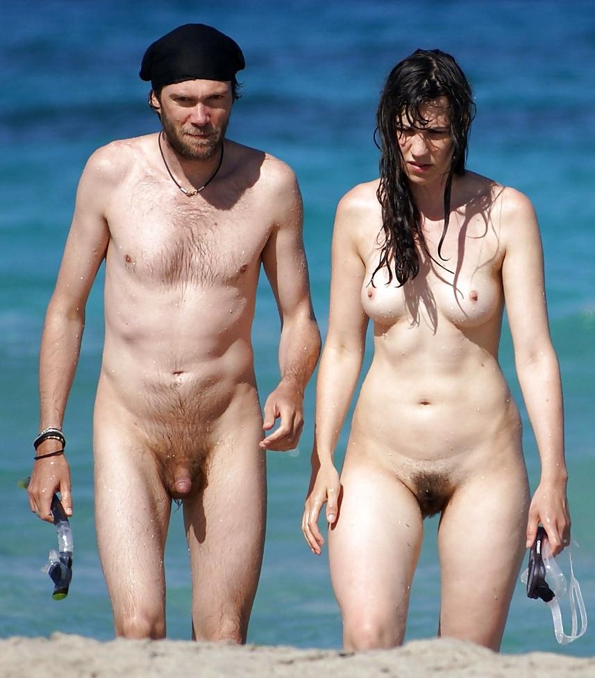 20P Naked couple 23.