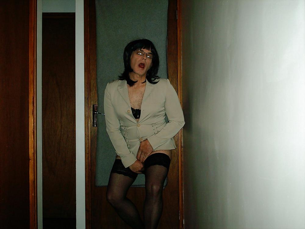 8P Sissy husband