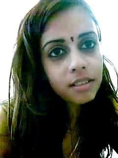 25P INDIAN VOYEUR