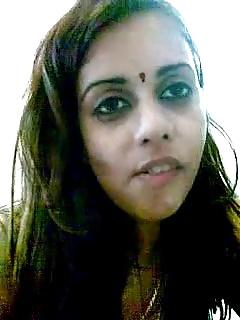 25P INDIAN VOYEUR