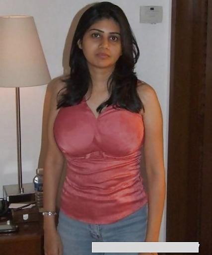 25P Hot Indian Desi Babes 2