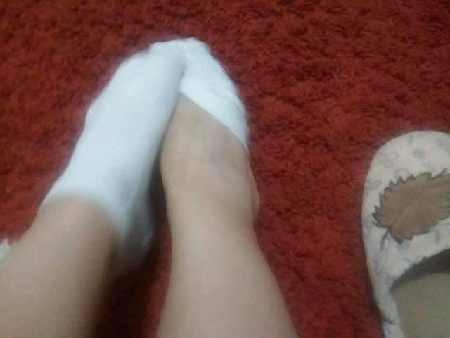 4P My girlfriend s feet with white socks