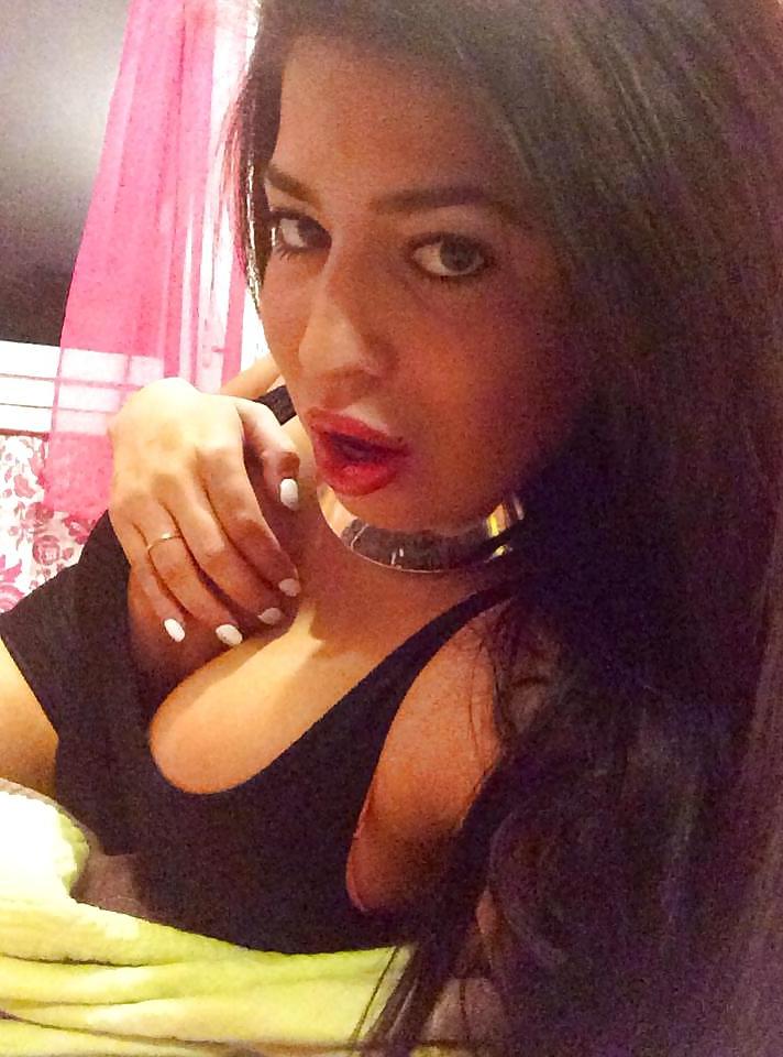 25P Ahlam bonne beurette arab