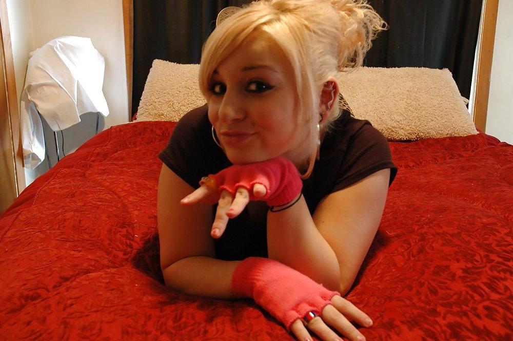 25P Big Boobs Teen 1