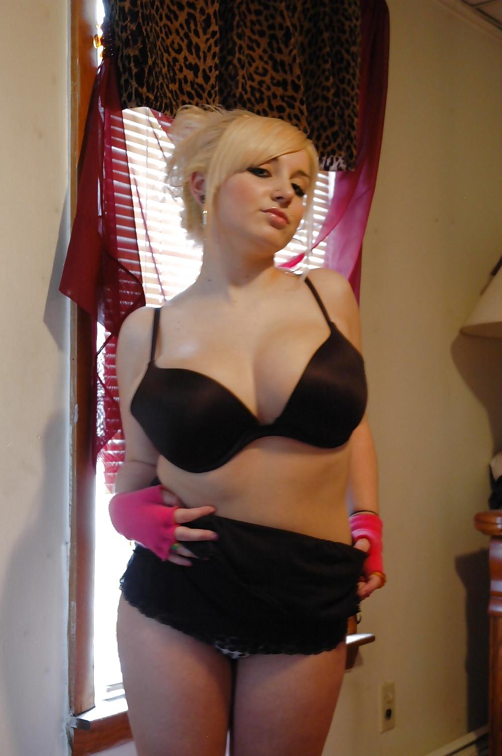 25P Big Boobs Teen 1