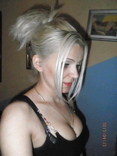 25P Milf from Serbia (40+)