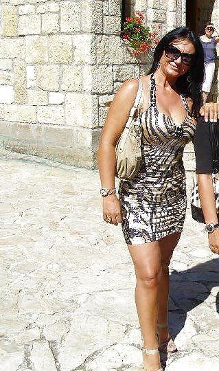 25P Milf from Serbia (40+)