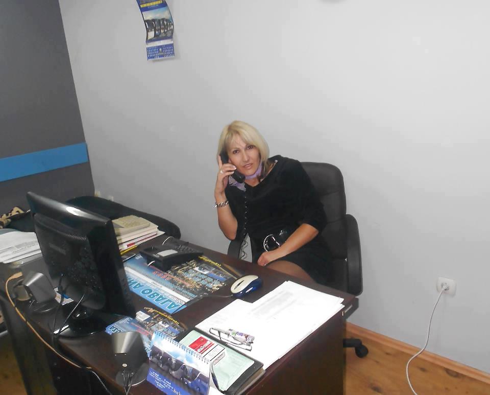 25P Milf from Serbia (40+)