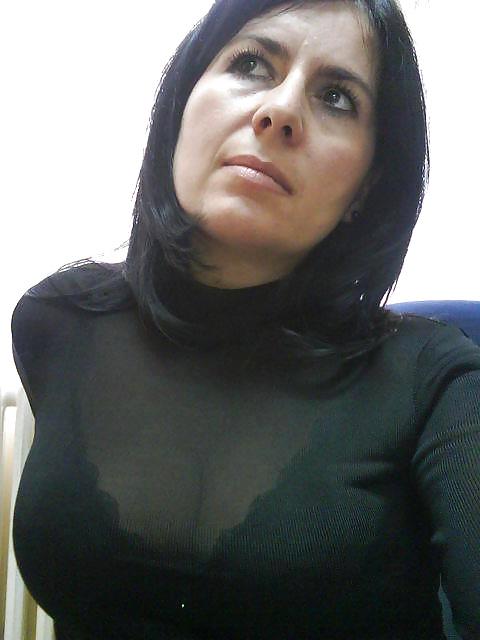 25P Milf from Serbia (40+)